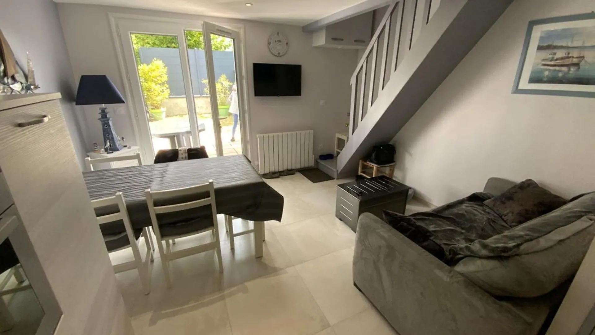 Дом отдыха Maison 5 Pers Avec Piscine Chauffee, Pres Plage Sarzeau - Fr-1-775-15